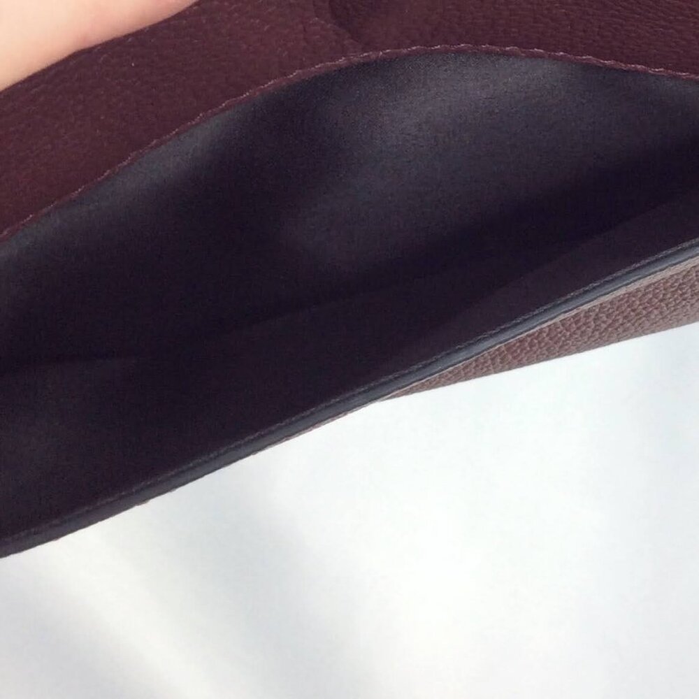 Tahari Soft Burgundy Pebbled Leather Small Crossbody Shoulder Bag Purse - Picture 7 of 10